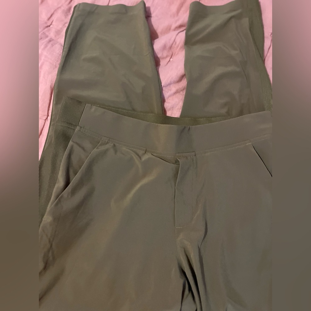 ATHLETA HIGH RISE PANTS.
